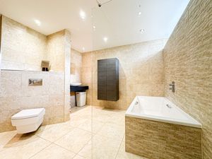 Photo 42- click for photo gallery